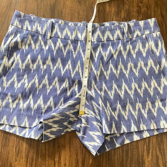 J. Crew Ikat Blue and White Zig Zag Shorts Size 4 - Picture 4 of 8